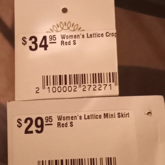 Red top and skirt 2 piece set - Picture 2 of 2